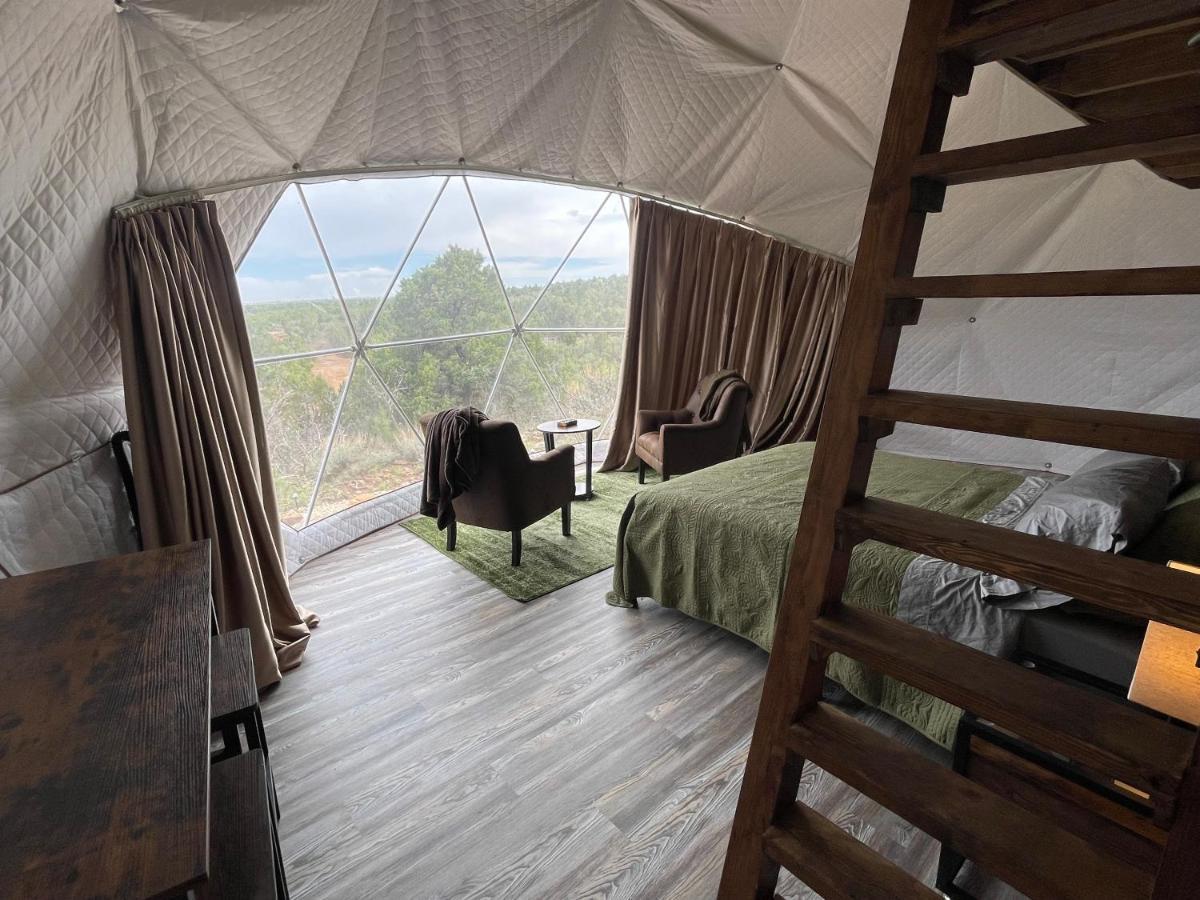 Canyon Rim Domes - A Luxury Glamping Experience!! Monticello Kültér fotó