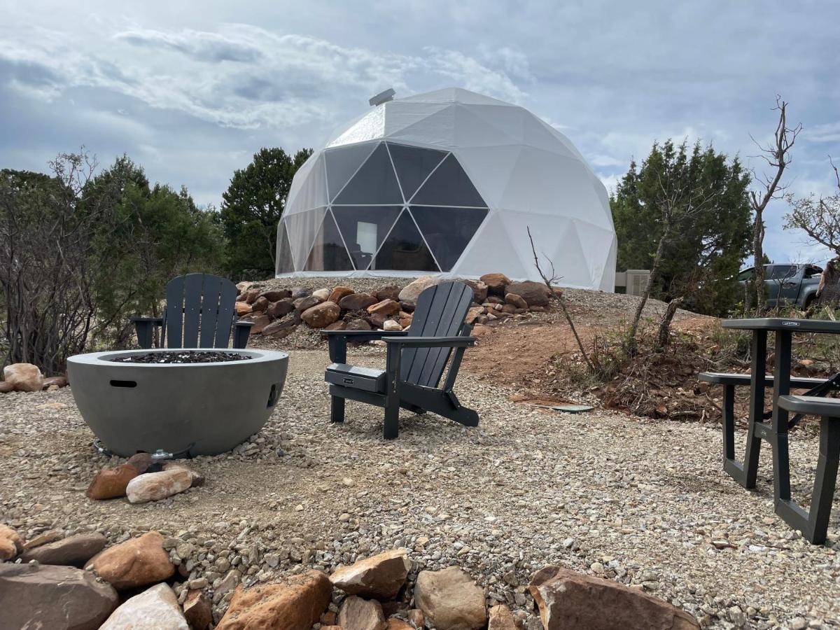 Canyon Rim Domes - A Luxury Glamping Experience!! Monticello Kültér fotó