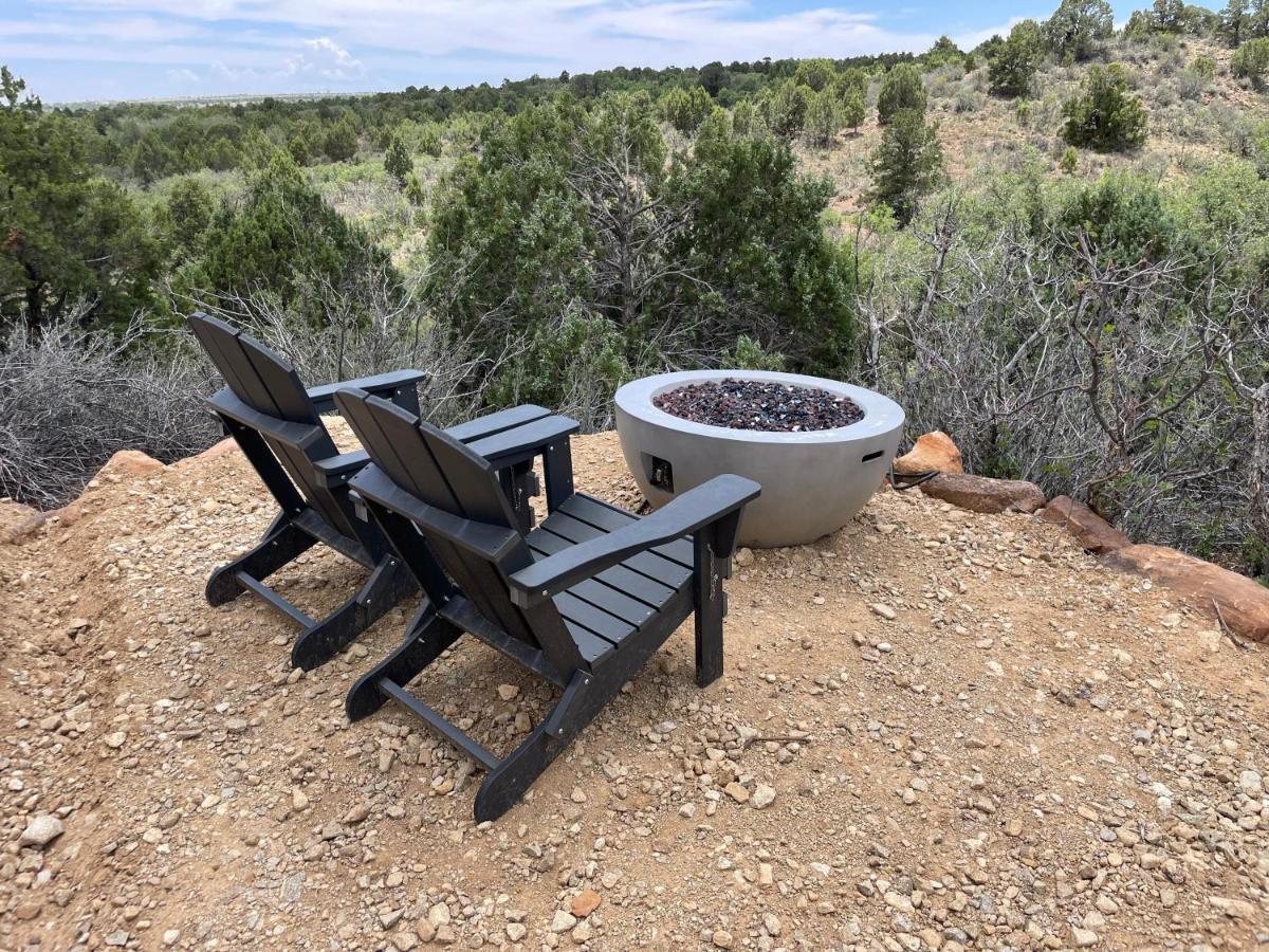 Canyon Rim Domes - A Luxury Glamping Experience!! Monticello Kültér fotó