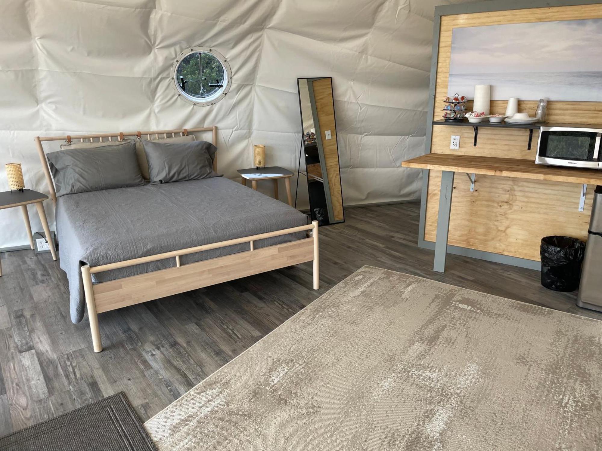 Canyon Rim Domes - A Luxury Glamping Experience!! Monticello Kültér fotó